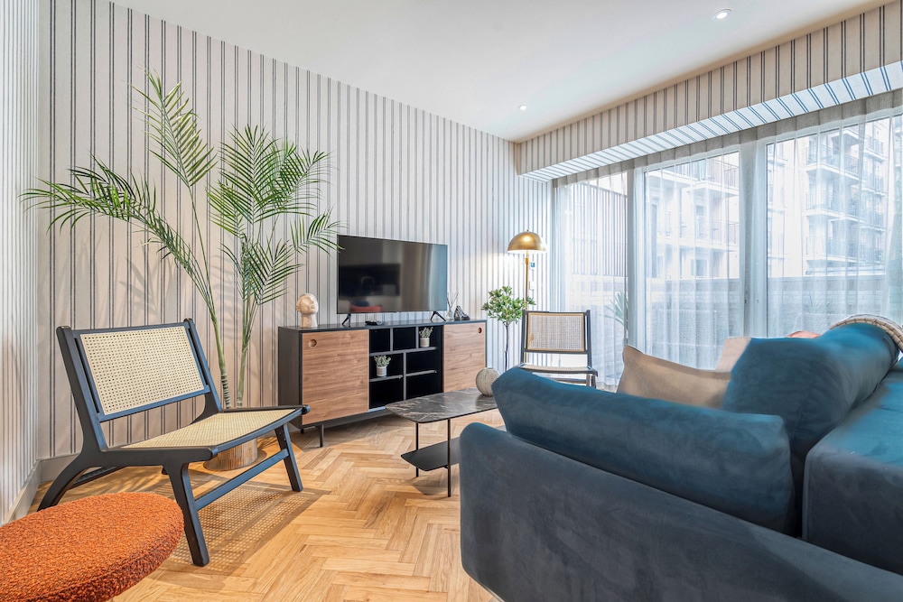 Luxury flats near Big Ben and London Eye