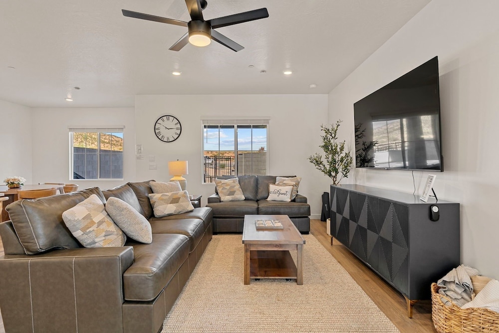 Sunseekers Escape 4 Bedroom Townhouse