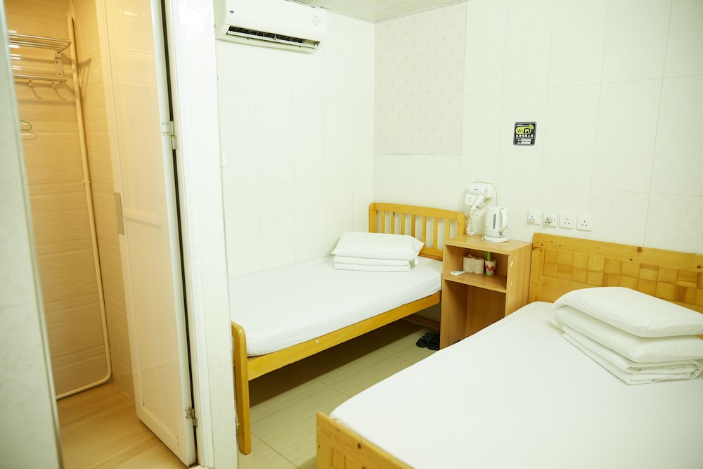 Me Easy Hostel