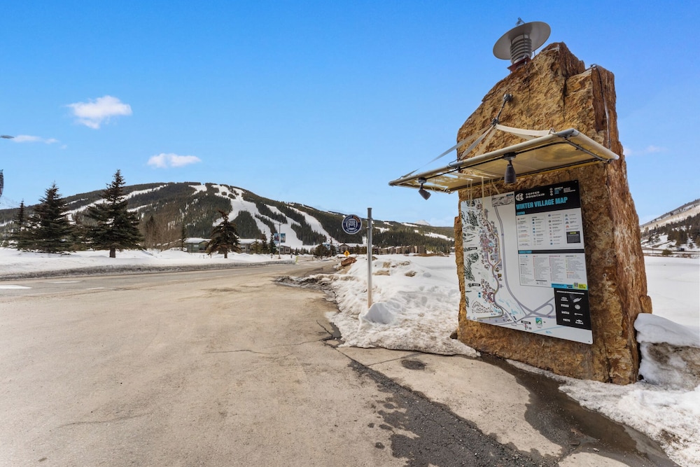 Summit House East #313