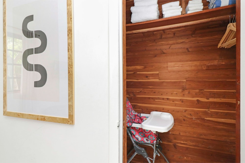 Roami at Edgewater Bungalows