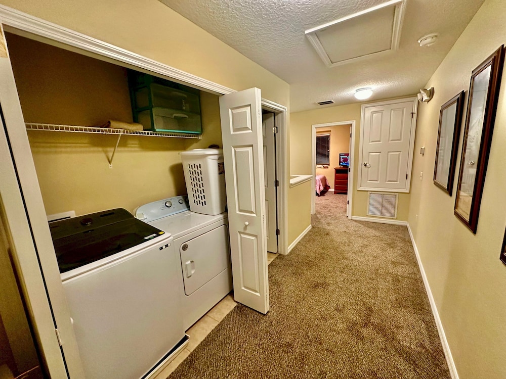 Luxury Compass 3BR Townhouse Near Disney Parks 2
