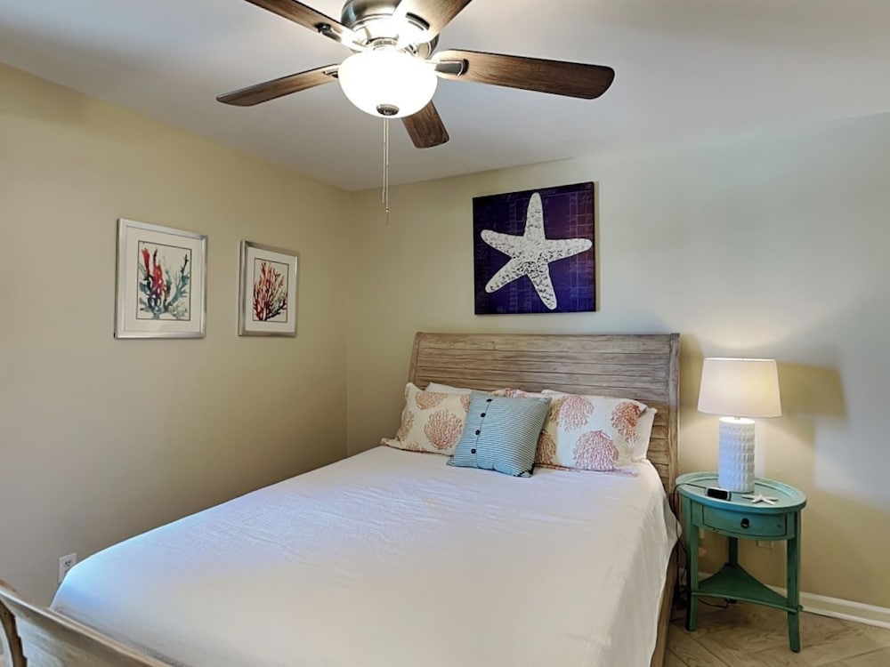 Palms North #7B by Southern Vacation Rentals