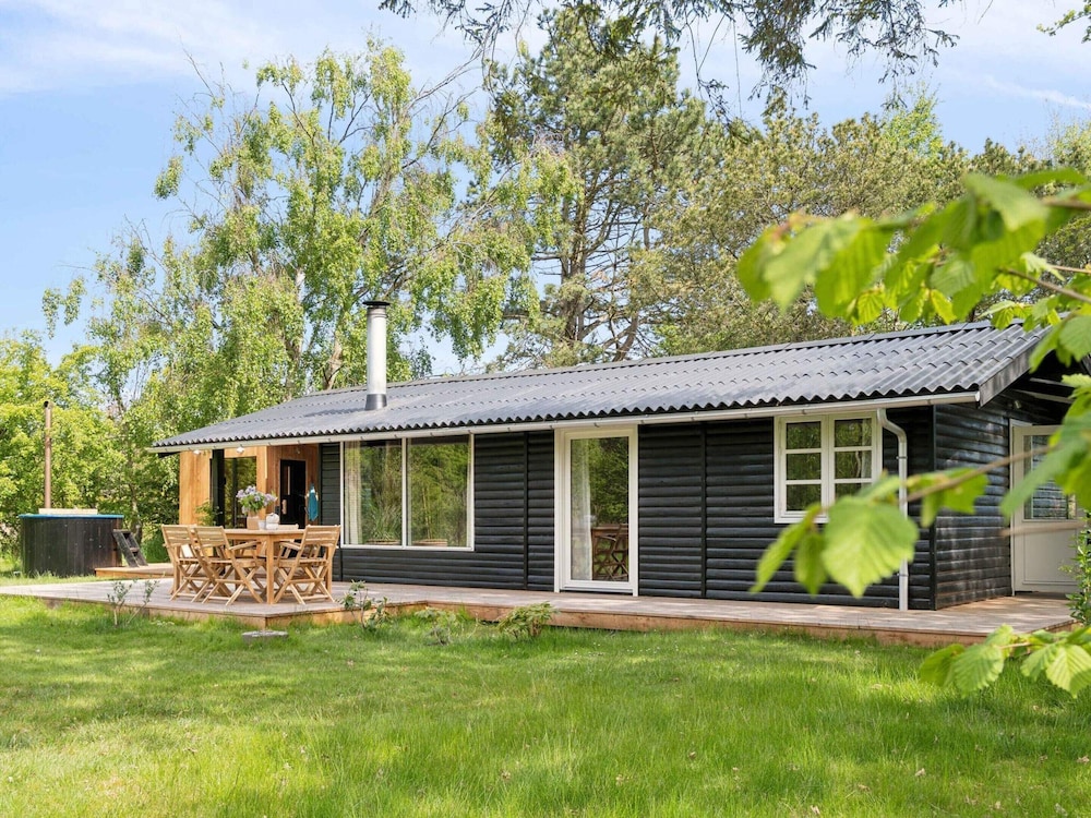 5 Star Holiday Home in Rodby