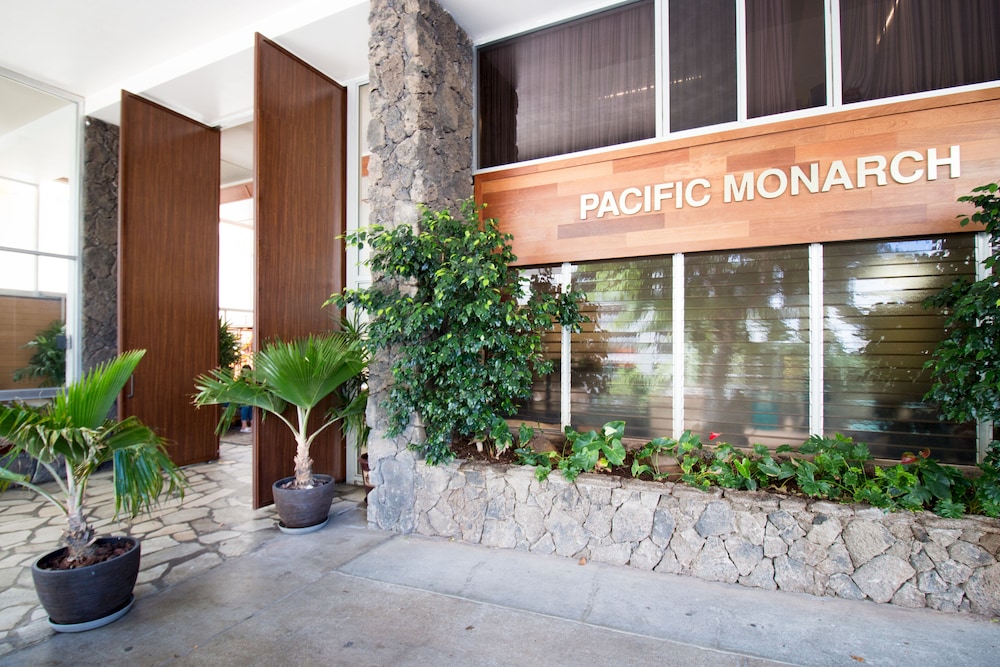 Pacific Monarch - 1 BR - Ocean & City Views