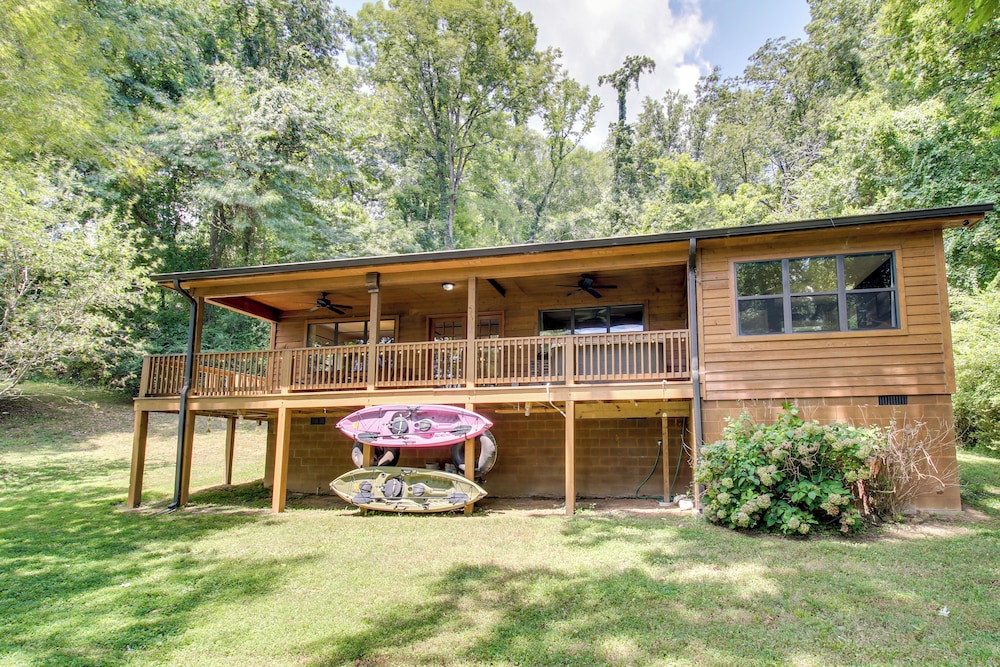 Dock & Hot Tub: Tennessee River Cabin Getaway
