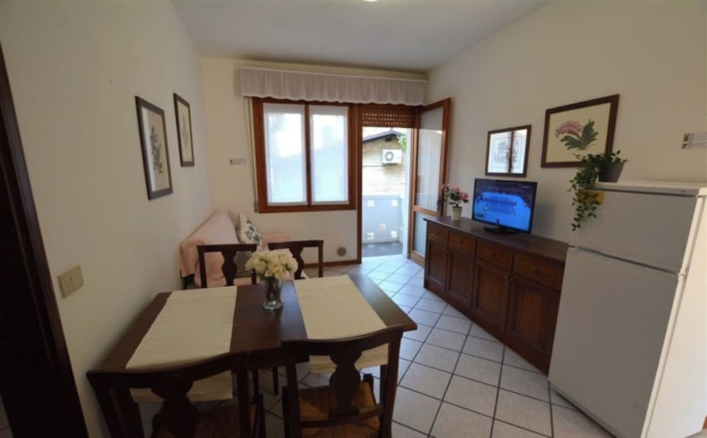 Cozy Apartment in a Quiet Area, Near the Beach of Lignano Sabbiadoro