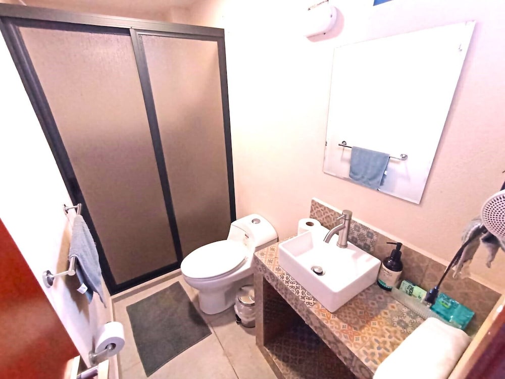 R05 Habitación Equipada STV WIFI Parking view 2