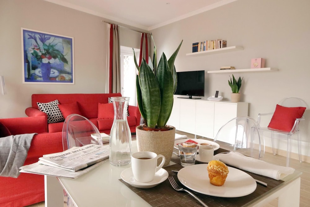 A7 Piazzetta Margutta A7 - My Extra Home