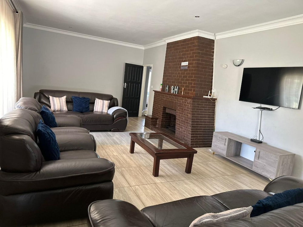 Casamaya Avondale, Harare