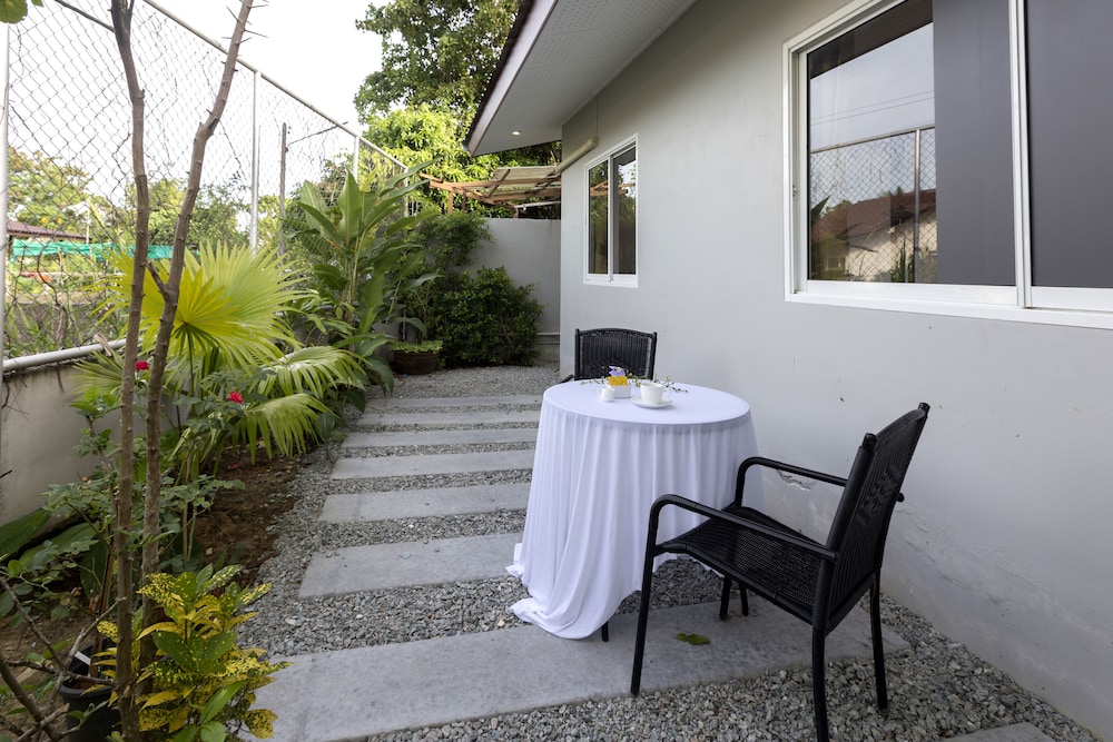 The Lantern Hostel and SPA