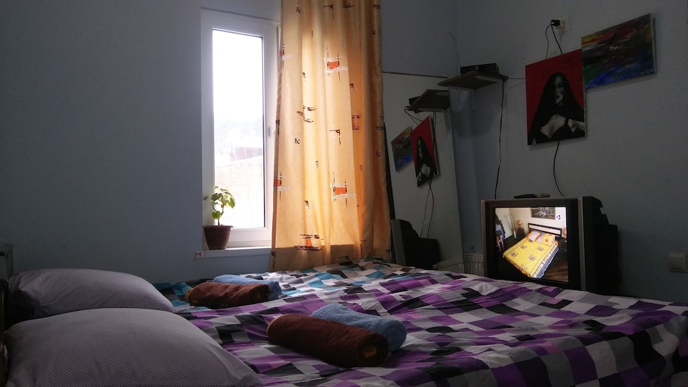 Vareron Hostel