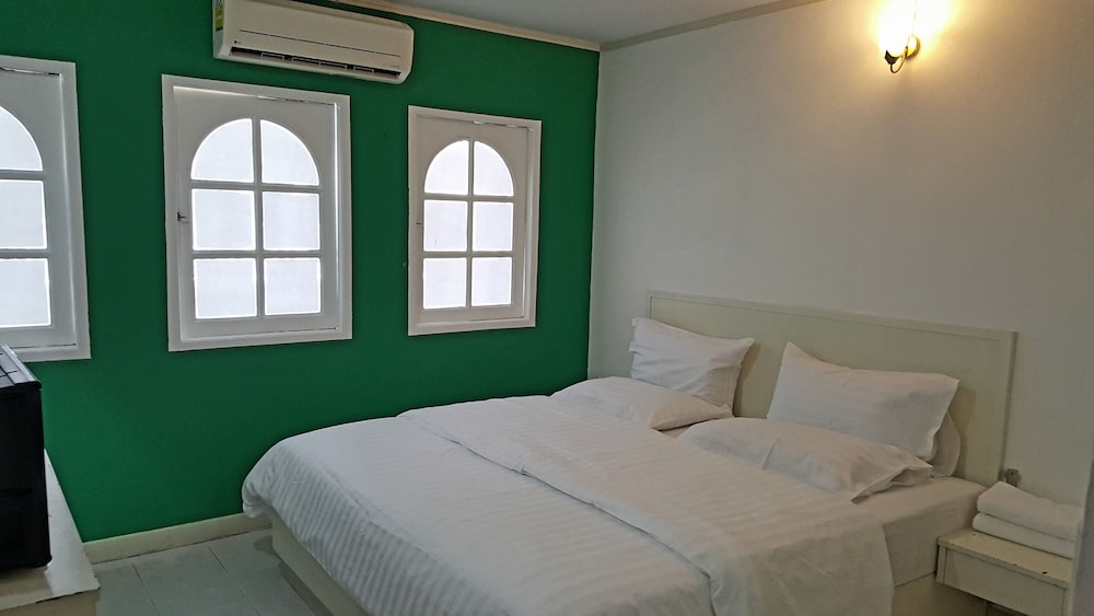 Mr.sea in Bangkok
