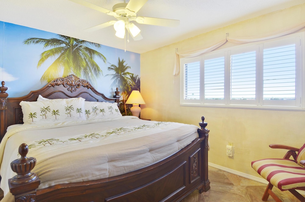 Sunset Chateau 506 - Premier