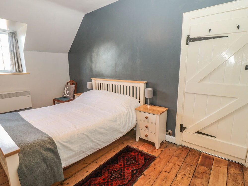 Gamekeepers Cottage
