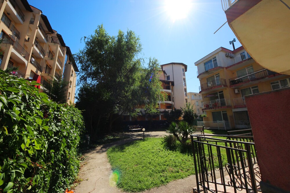 Menada Alfa Apartments