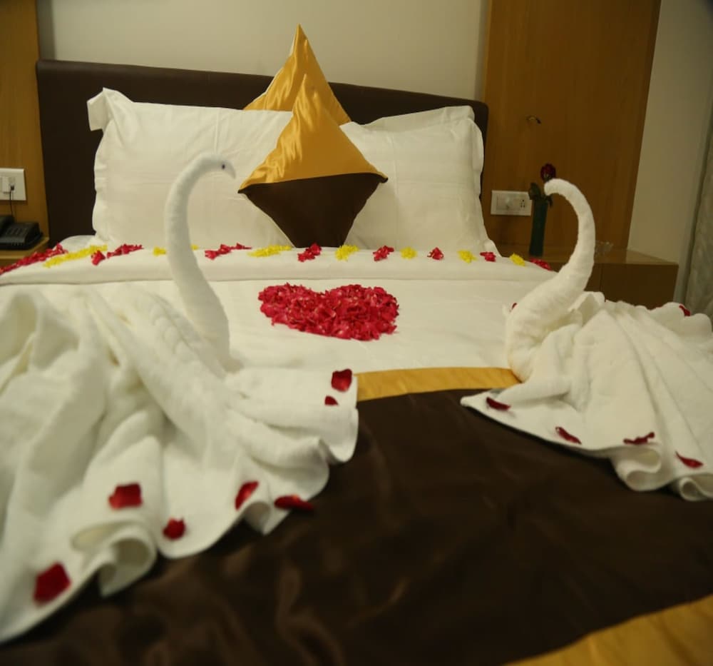 Suraj Grand Hotel