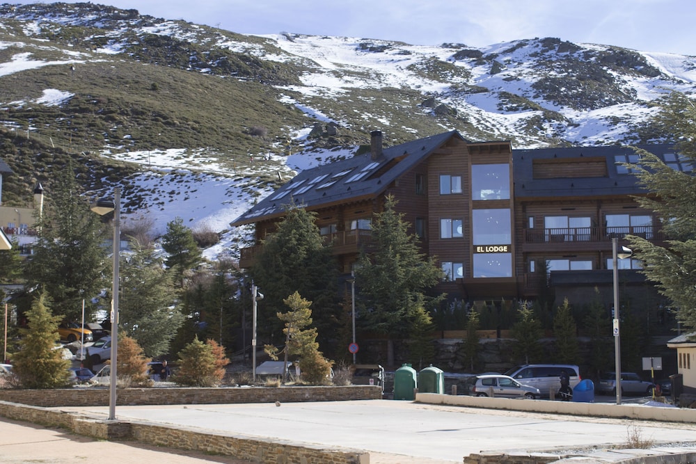 Monachil Vacations - Apartamento Sierra Nevada SN - Property Image 1