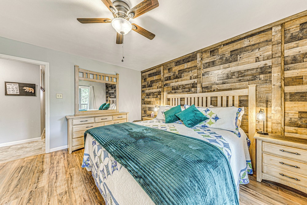 Hot Tub & Mtn Views: Home Near Hiking in Ruidoso!