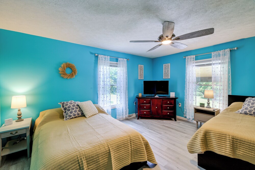 Creekside Retreat w/ Mtn Views in Lambsburg!