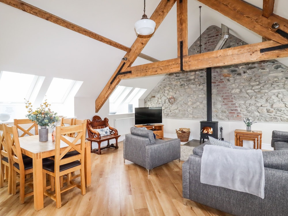 Caernarfon Vacations - Yr Hen Festri - Property Image 11