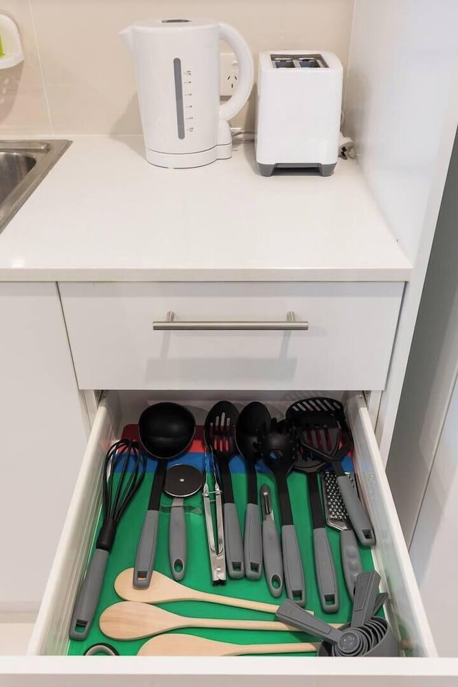 Smart Suites Self Check-in Apartments - 14 Freney