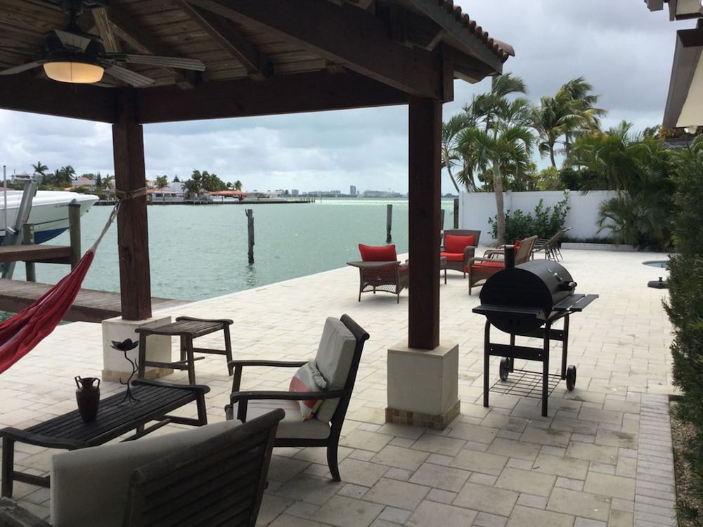 5 Bedroom Homes in Miami Beach by TMG