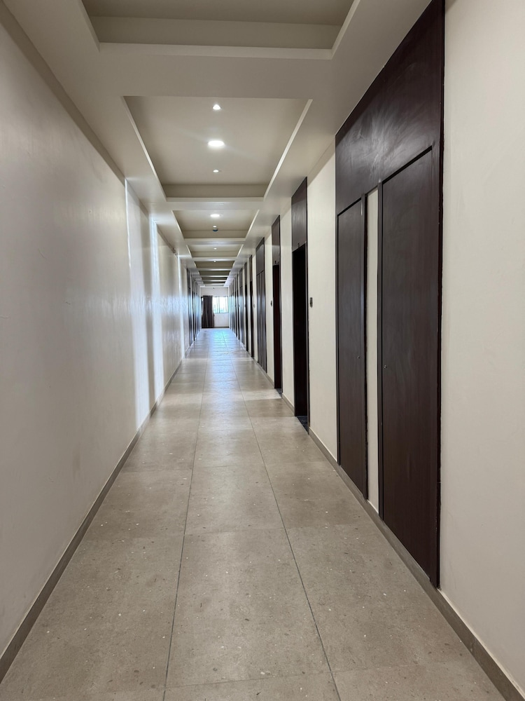 TGR Hotel