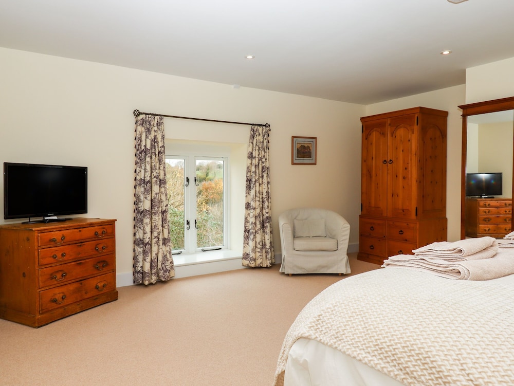 Dishcombe Cottage