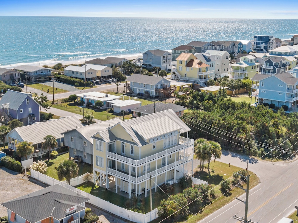 Windansea by Topsail Realty