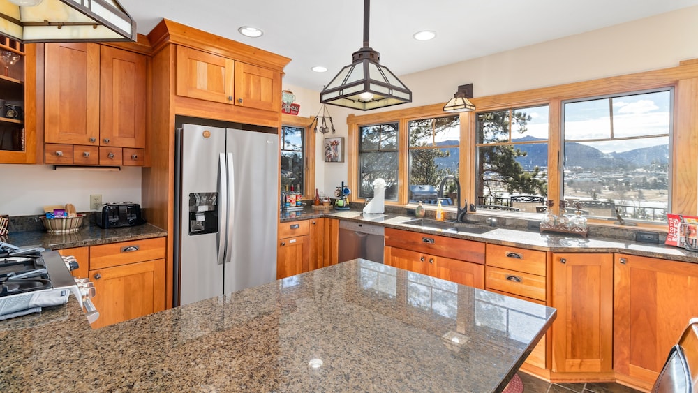 Vista Of Lake Estes By Estes Park Homes 3 Bedroom Home by RedAwning - Property Image 26