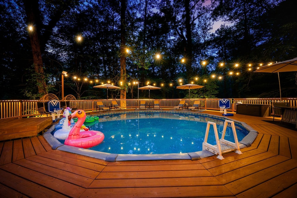 ATL Cascade Oasis - Pool Spa Arcade Pool Tbl