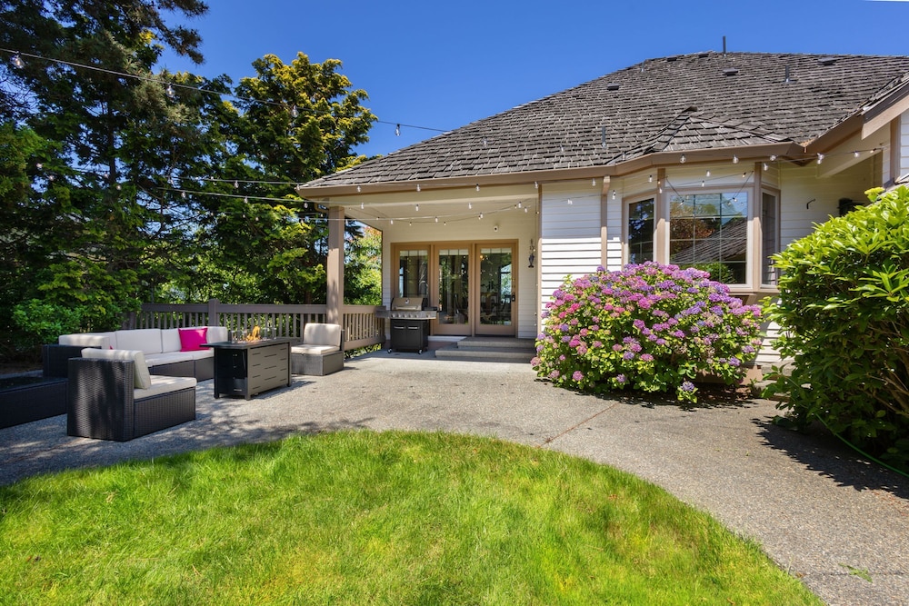 Coastal Haven Seaside Serenity Retreat