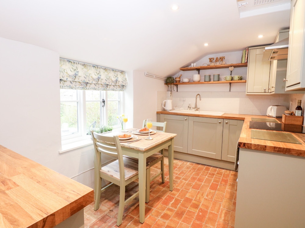 Holly Cottage