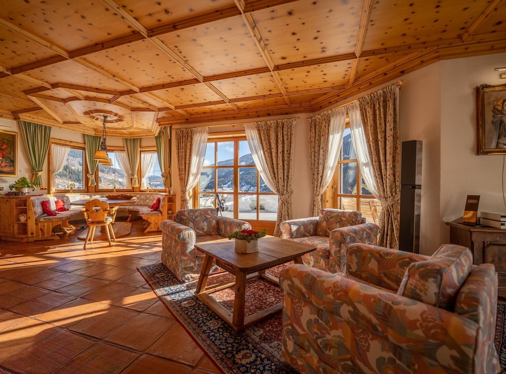 Bad Kleinkirchheim Lush and Spacious Villa With Indoor Pool and Wellness