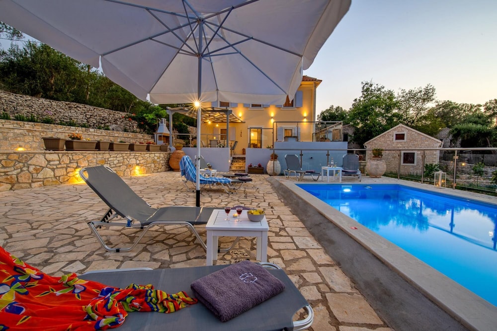 Villa Constadina Large Private Pool A C Wifi - 3331 view 5
