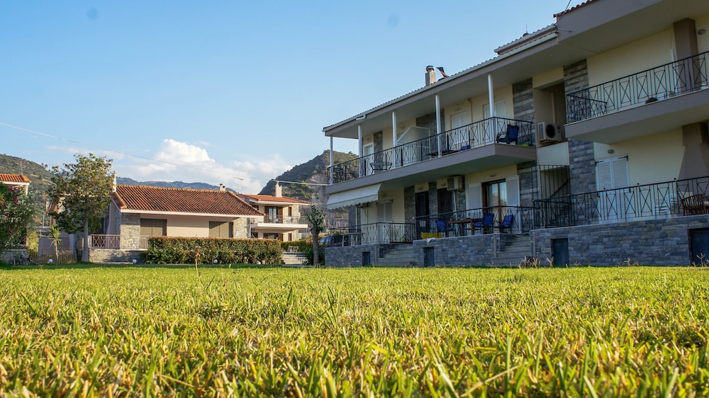 Punda 4 Seasons