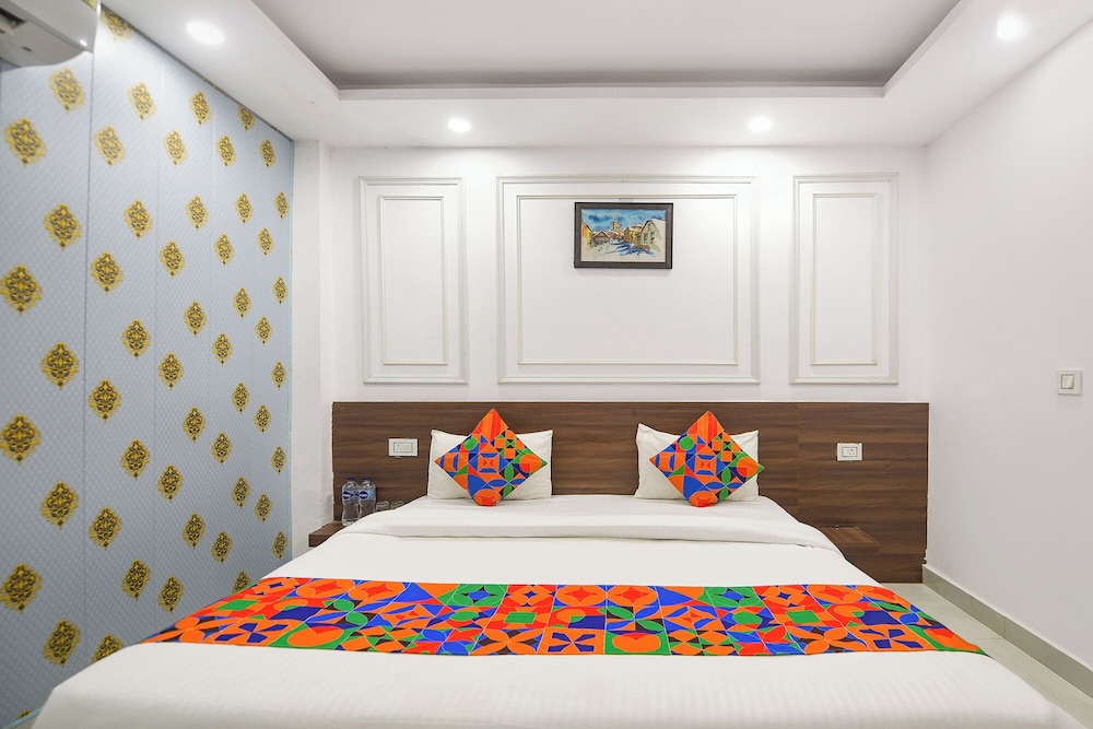 Fabhotel Dream Stay Inn