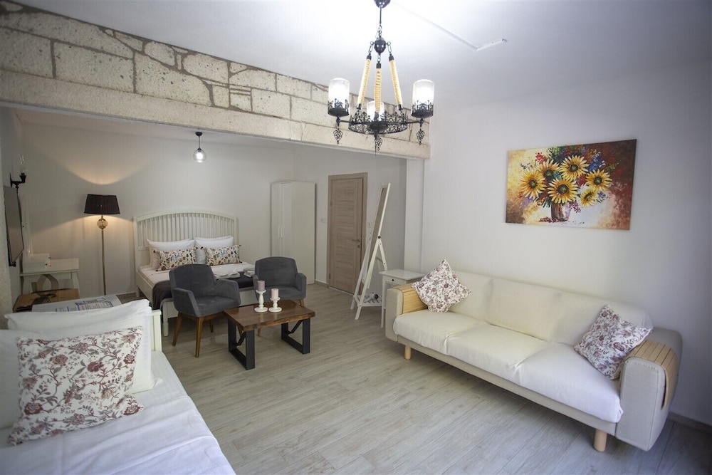 Fizzio Alaçatı Hotel - Image 52