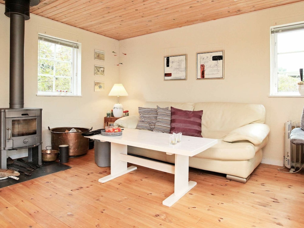 6 Person Holiday Home in Store Fuglede view 5