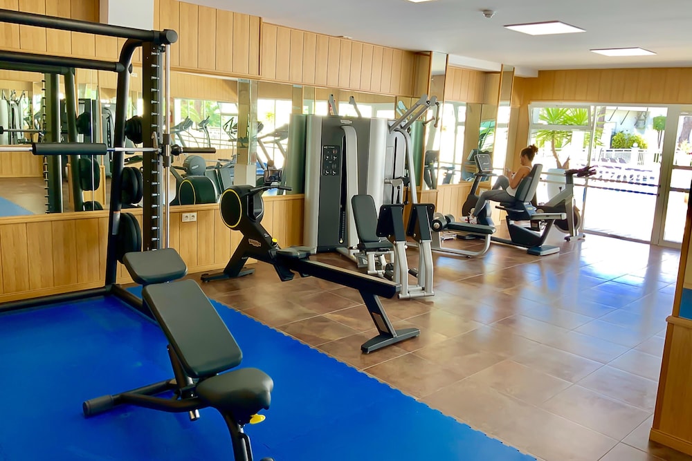 Marbella Resort 8 Pool Whirlpool Sauna