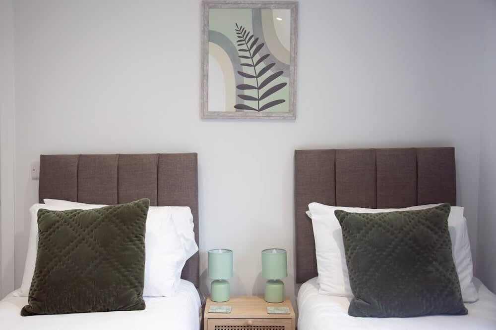 Stunning 3 Bedroom Lodge With Hot Tub in York