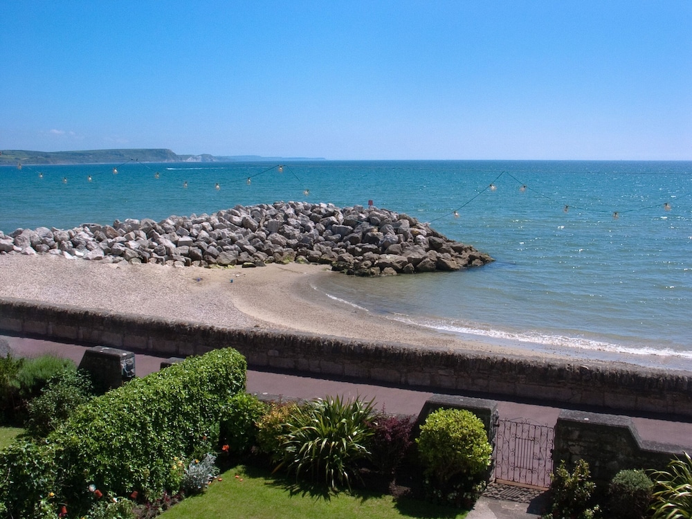 Weymouth Bay Apartment A