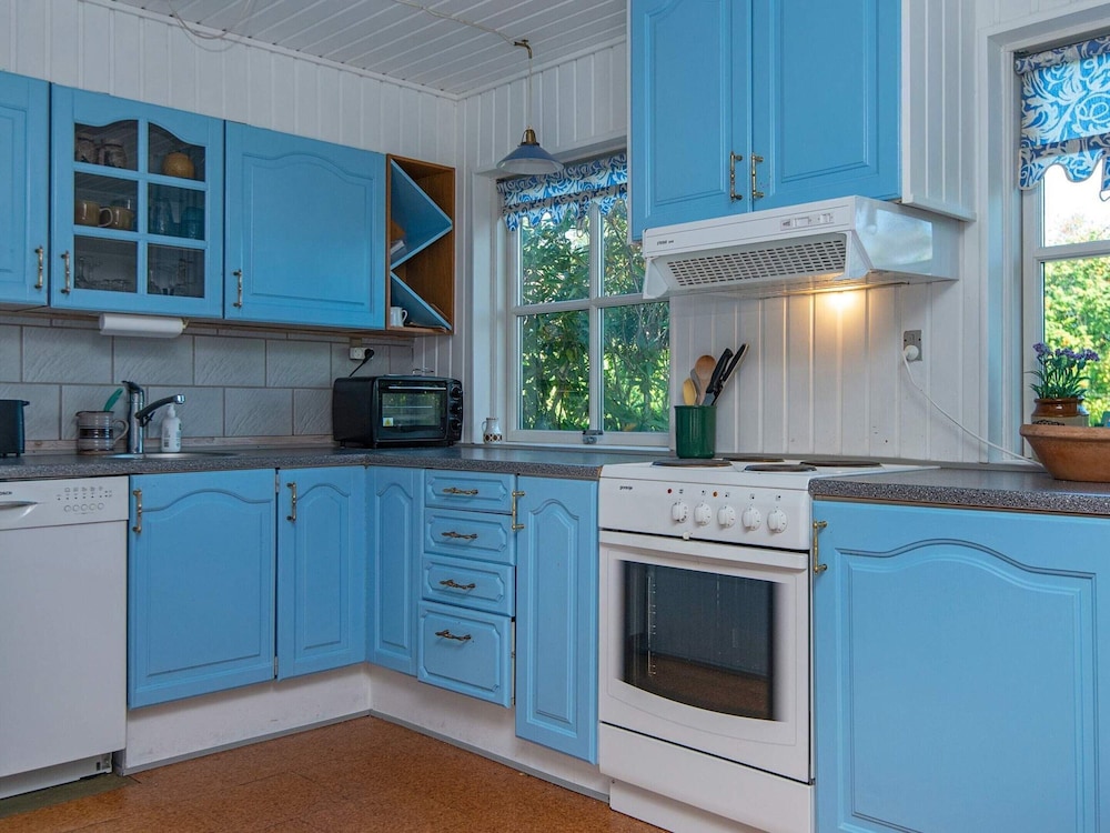6 Person Holiday Home in Grenaa view 4