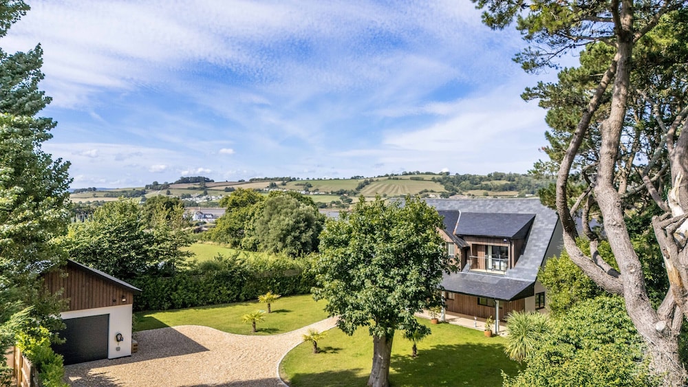 Gable View in Combeinteignhead