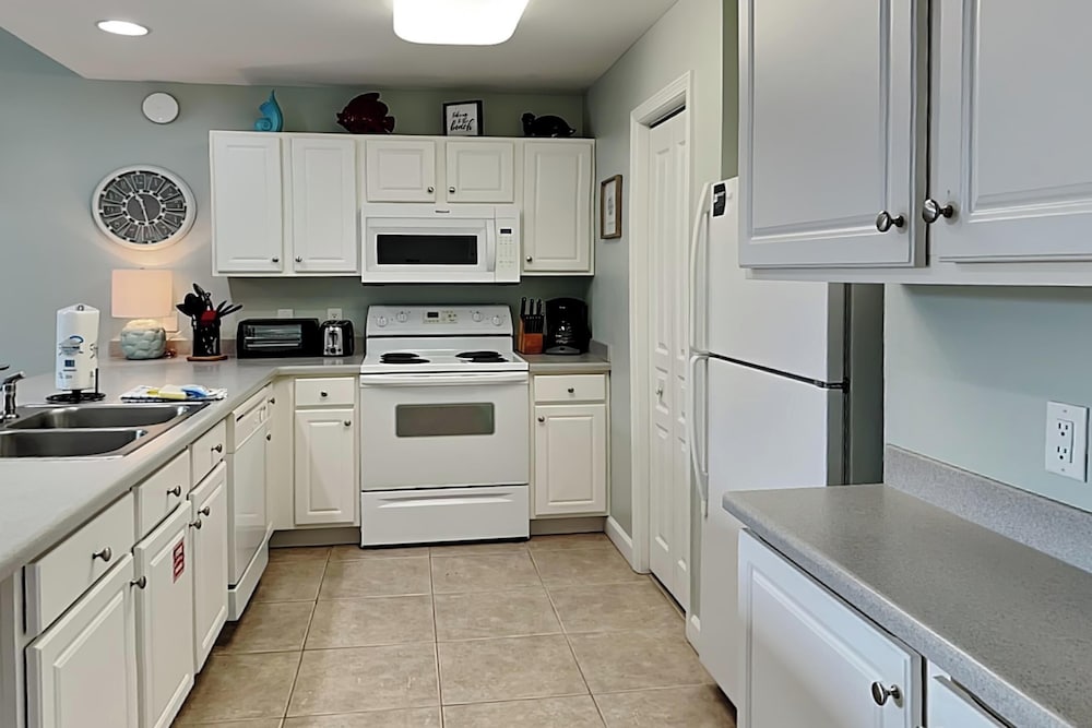 Beach Resort #202 by Southern Vacation Rentals