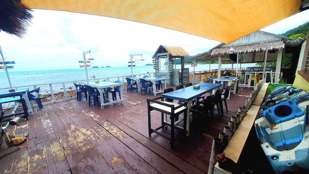 Kohchang 7 seaview bungalow