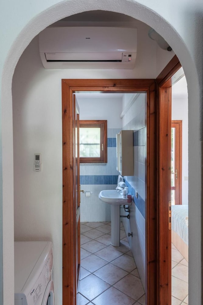 Simple Gem of Le Dimore di Budoni 1 Bedroom B4 Apartment Sleeps 4