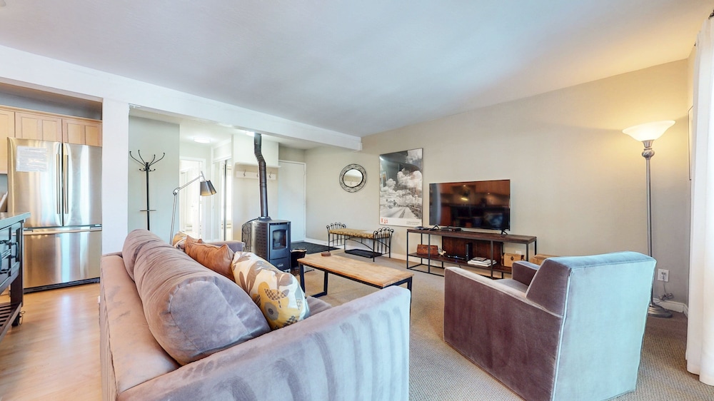 Western Slopes Villas #7 1 Bedroom Condo