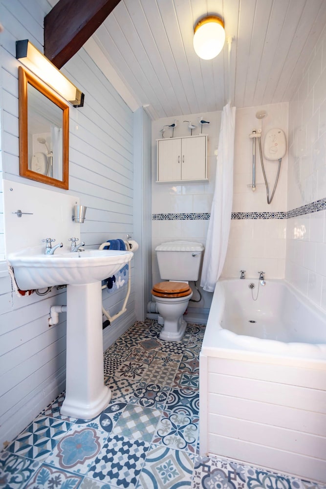 Hall House Estate - 4 Properties- St Florence